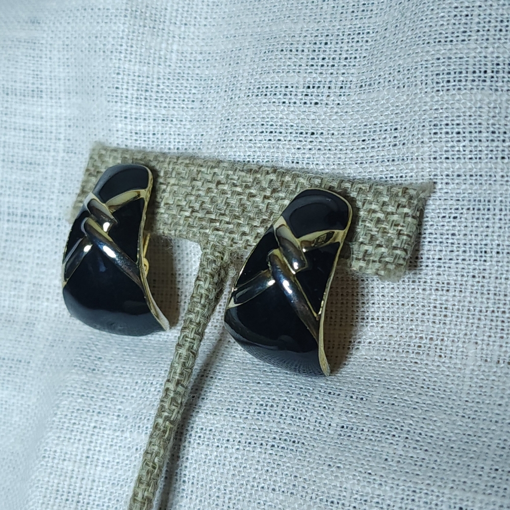 Vintage Clip On Black Enamel and Gold Earrings Modernist Mid Century Modern